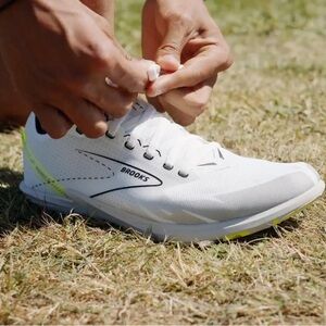 Brooks Draft XC Unisex Running Shoe Men's Size 8.5 Women's Size 10